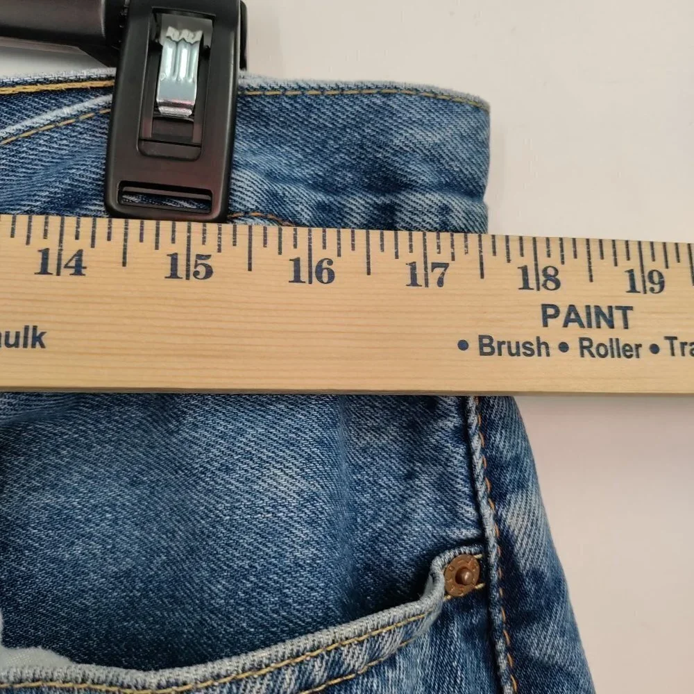Levi's 505 High-Rise Regular Fit Straight Leg Light Wash Denim Jeans 36W Men